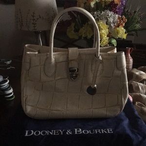 Dooney & Bourke ivory satchel handbag